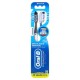 Oral-B, CrossAction, універсальна зубна щітка, середня, 2 шт